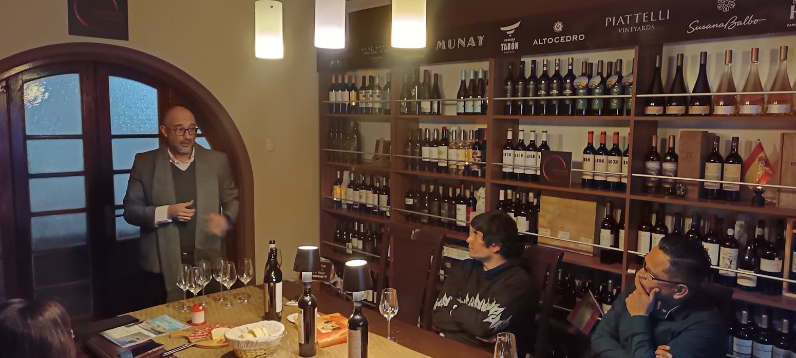 Capacitación y presentación de vinos